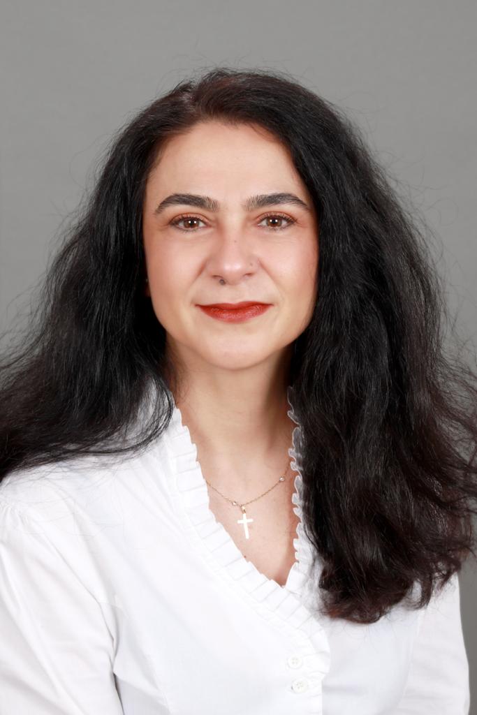 Alina-Geanina IONESCU